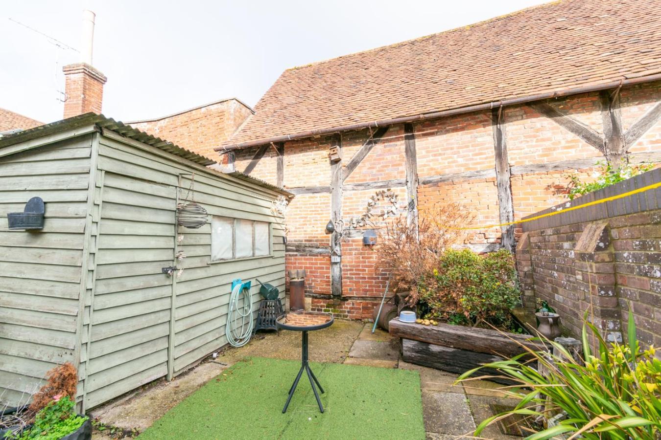 Stylish 2 Bedrooms Cosy & Bright Cottage, Pet Friendly, Sleeps 5, Titchfield Village - Summer Special Offer!! - By Blue Puffin Stays Bagian luar foto